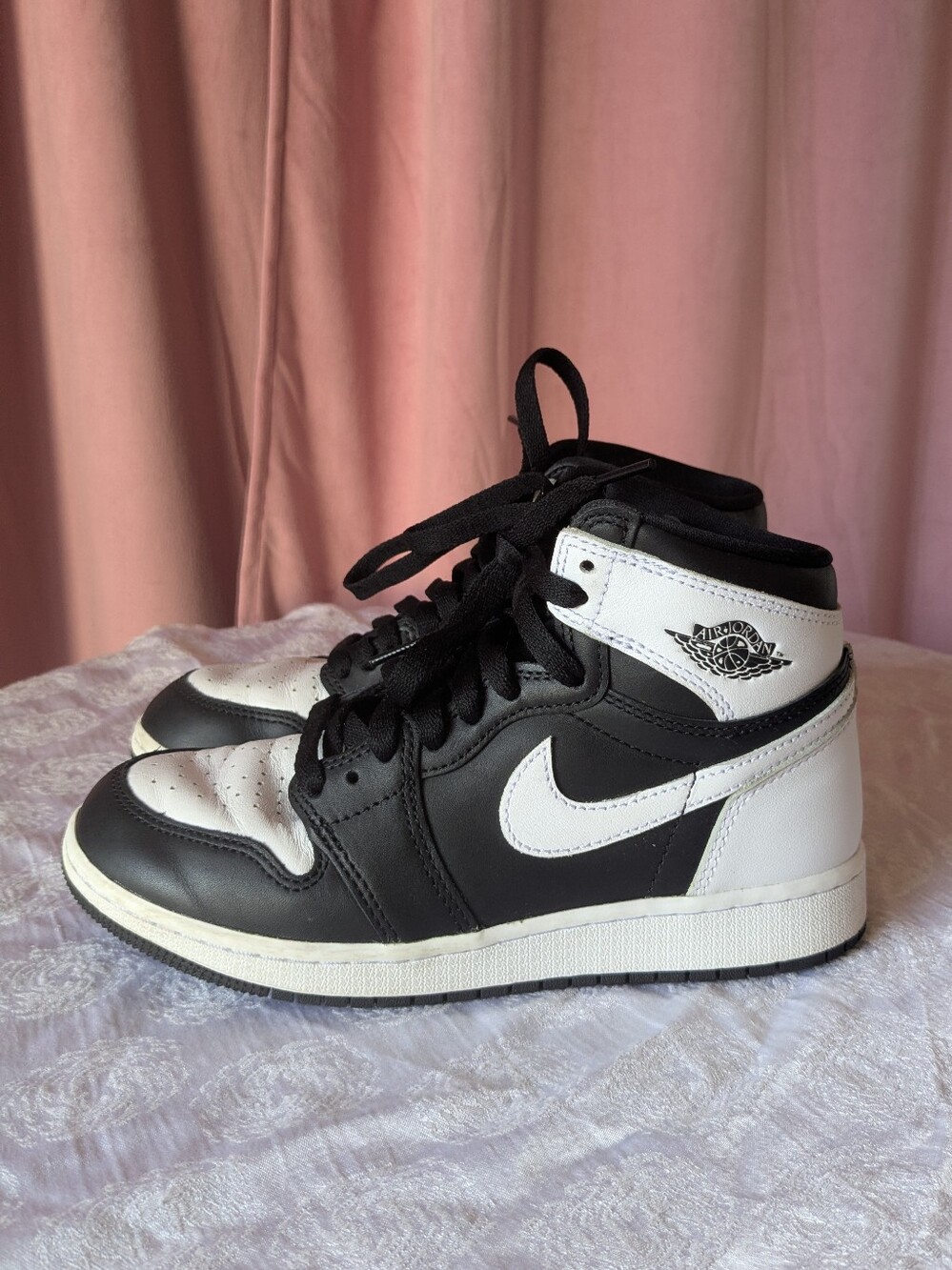 Air Jordan 1 Retro High OG-black & white